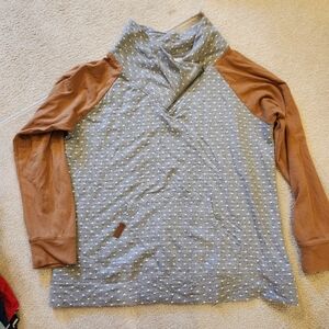 Maurices Gray and White Polka Dot Sweater